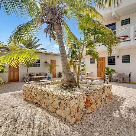 Hotel The Hut Bonaire à Playa Extérieur photo